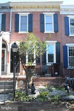 Building Photo - 1807 Lovering Ave