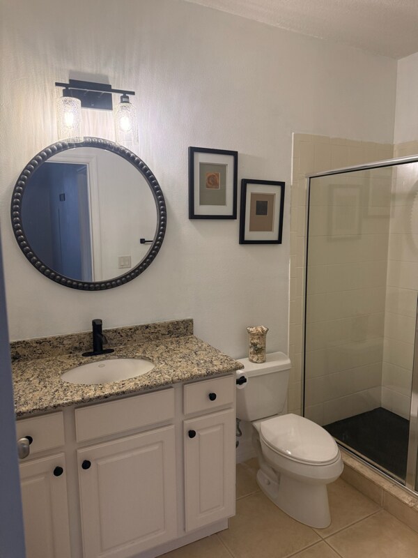 Building Photo - 531 Hedgewood Dr