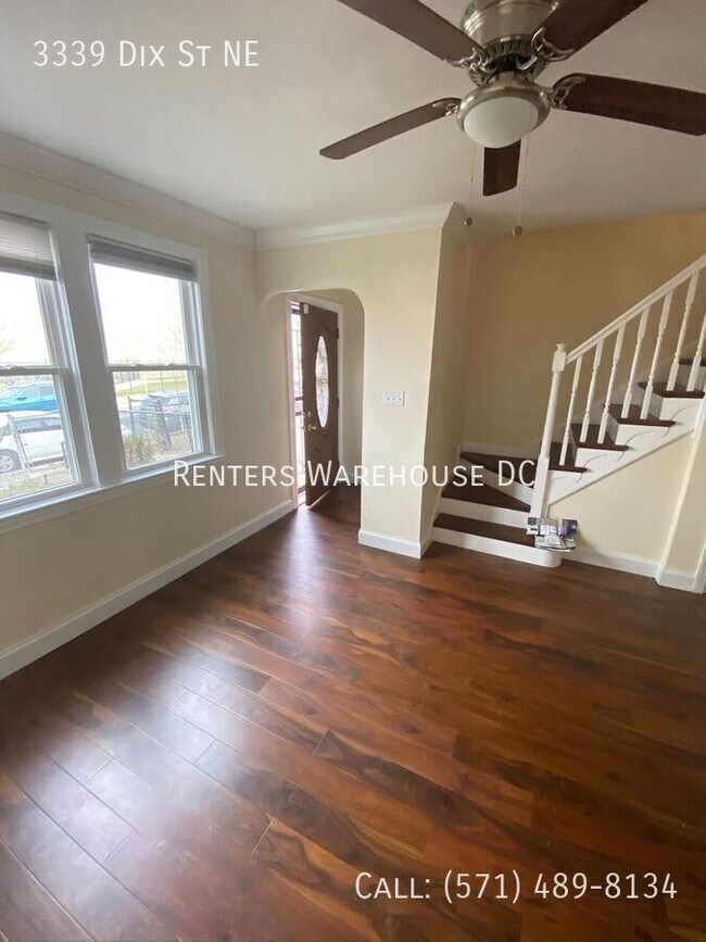 Foto del edificio - 3339 Dix St NE