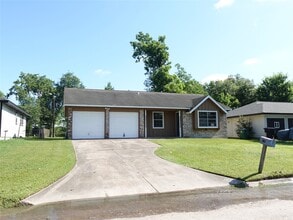 Building Photo - 6315 Roughlock St