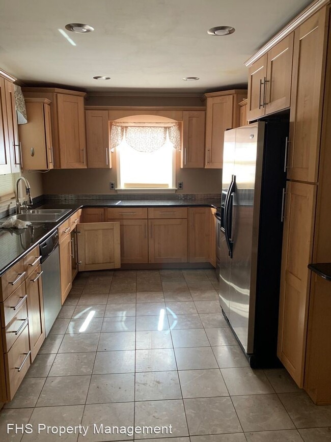 Building Photo - 2 br, 1 bath House - 2543 W Water