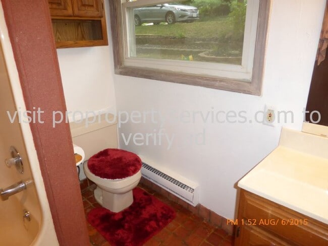 Foto del edificio - Rustic Contemporary Cape Cod in Beautiful ...