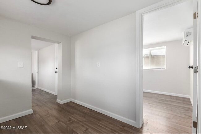 Building Photo - 3814 S Liberty Ave