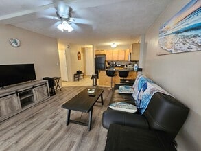 Building Photo - 430 Kaiolu St