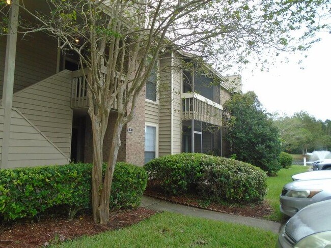 Building Photo - 2 bedroom in Jacksonville FL 32256