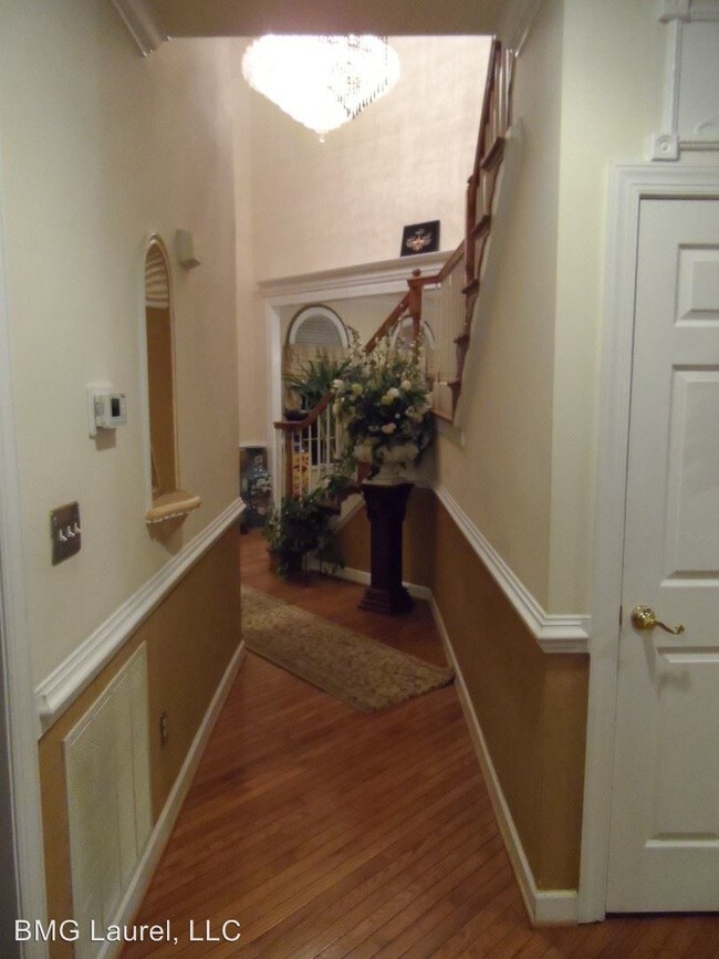 Foto del edificio - 15713 Jones Ln