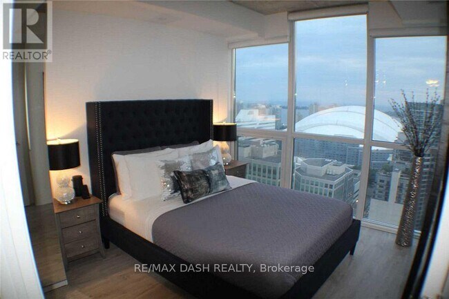 Building Photo - 88 Blue Jays Way