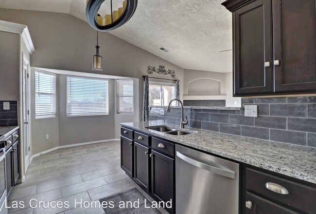 Building Photo - 3 br, 2 bath House - 5817 Nunatak Place