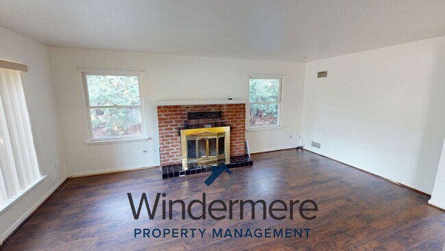 Foto del edificio - 1421 Monroe St