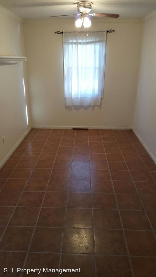 Building Photo - 3 br, 1.5 bath House - 1561 W Lake Rd