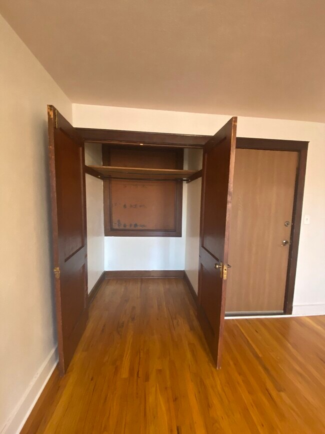 Foto del edificio - 609 St Joseph St