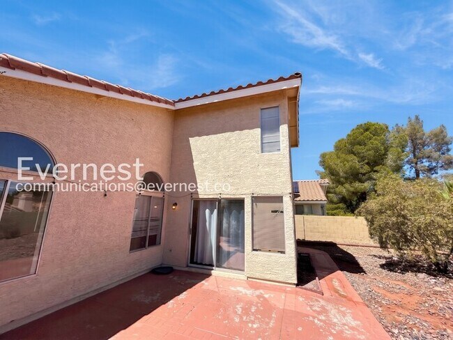 Foto del edificio - 3 Bed/2.5 Bath Home with Garage / Coming Soon!