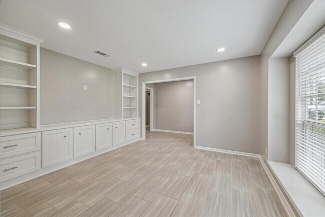 Foto del edificio - 13910 E Cypress Forest Dr