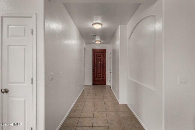 Building Photo - 4211 N 153rd Dr
