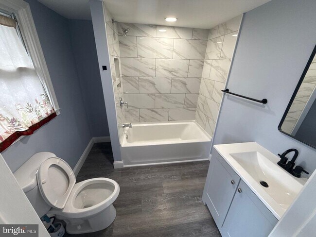 Foto del edificio - 363 E Airy St