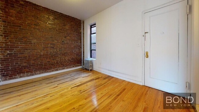 Foto del edificio - 312 E 91st St