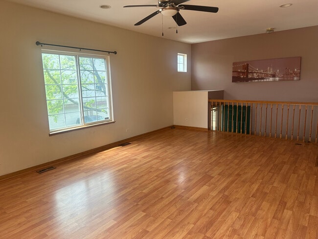 Building Photo - 211 Monarch Dr