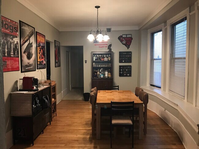 Dining room - 859 W Lill Ave