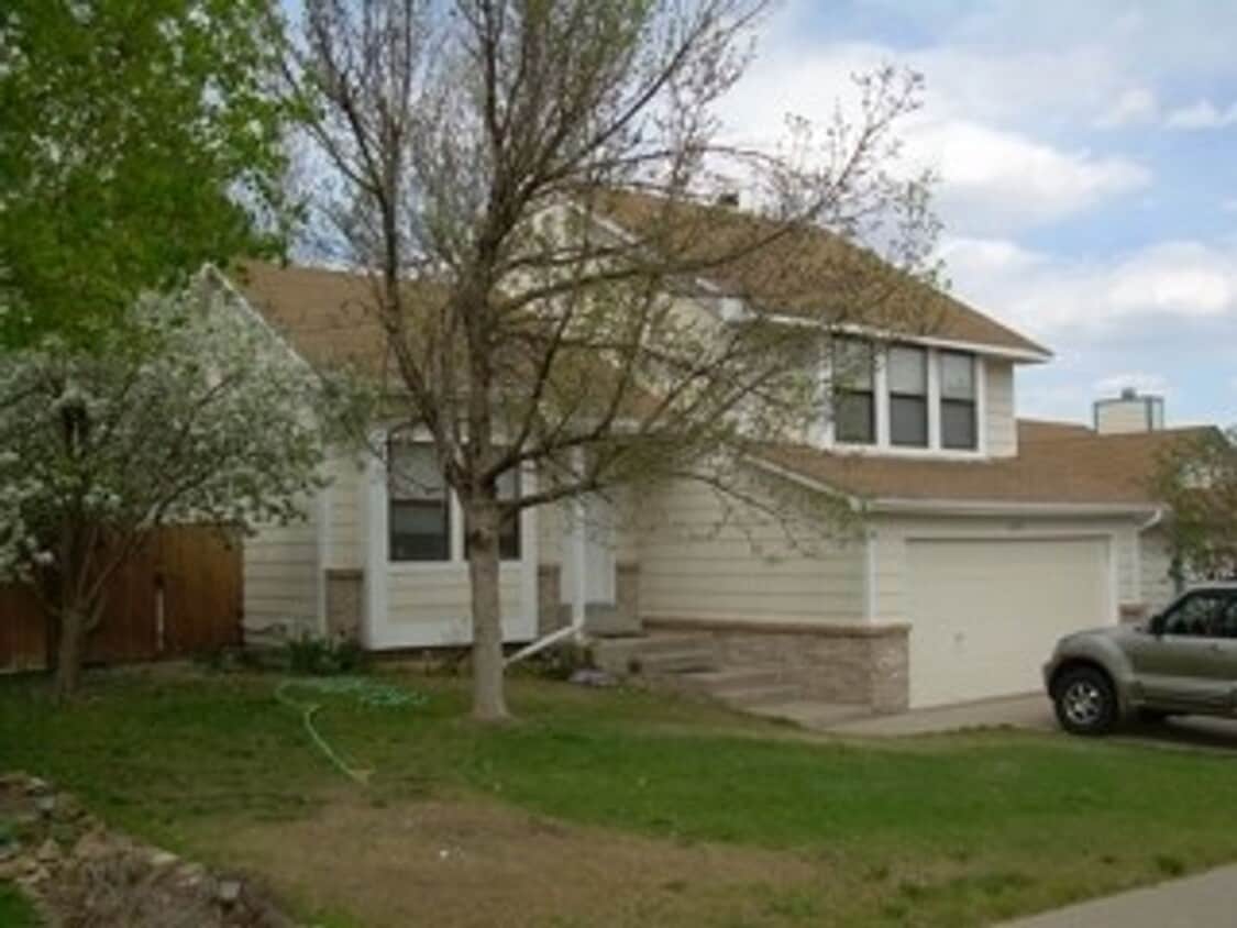 Tri-Level Home in Thornton, CO - Tri-Level Home in Thornton, CO