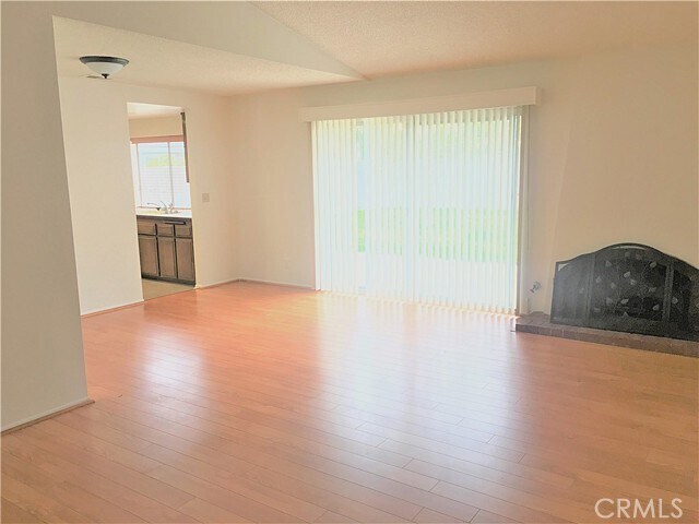 Foto del edificio - 11054 Wesley Ave