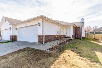 Building Photo - 5700 Whitney Cir