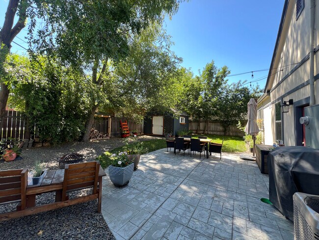 Foto del edificio - 2216 S Longmont Ave