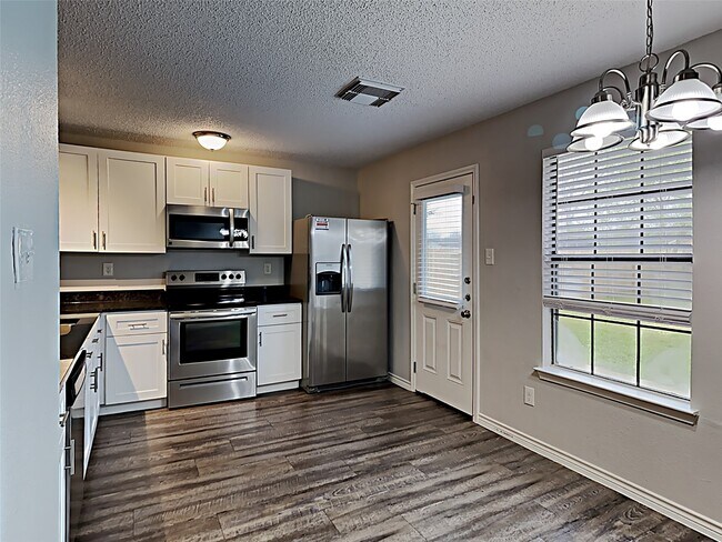Foto del edificio - 2955 County Rd 855B