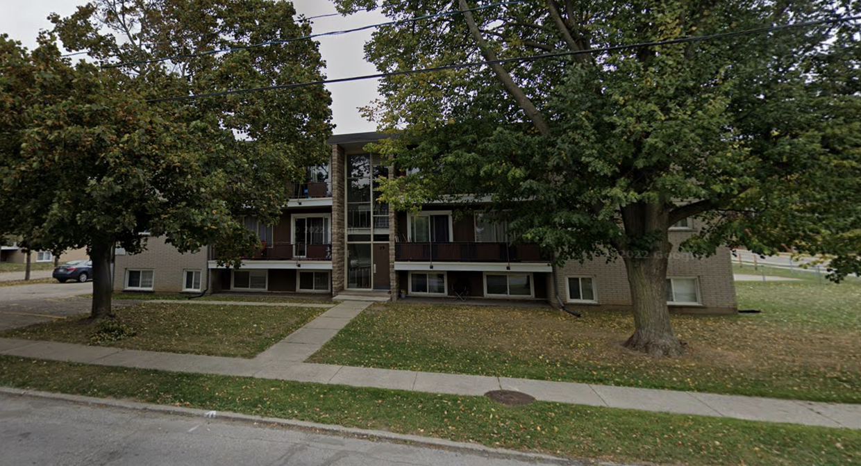 Primary Photo - 29 Cassino Av
