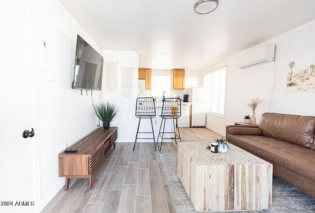 Foto del edificio - 1429 E Osborn Rd