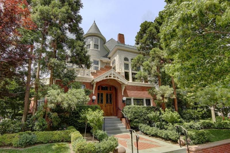 254 Wayland Ave Unit 5, Providence, RI 02906 Condo for Rent in