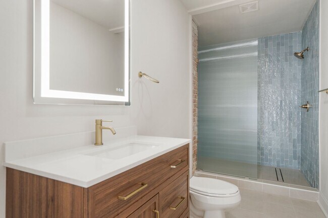 Foto del edificio - Incredible 1 bed 1 bath Suite near Cherry ...