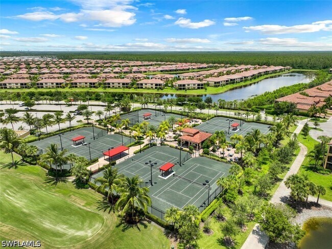 Foto del edificio - 17270 Cherrywood Ct