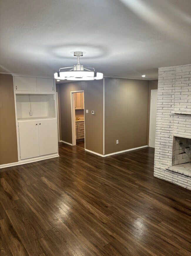 Foto del edificio - 1296 Elkwood St