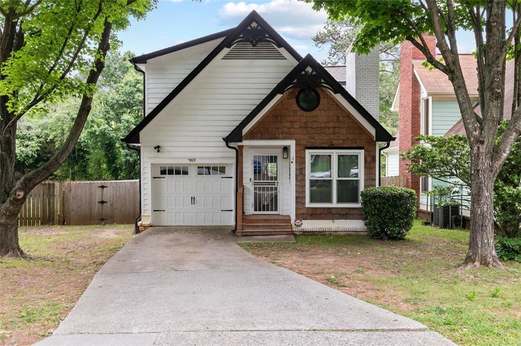 Primary Photo - 969 Oak St SW