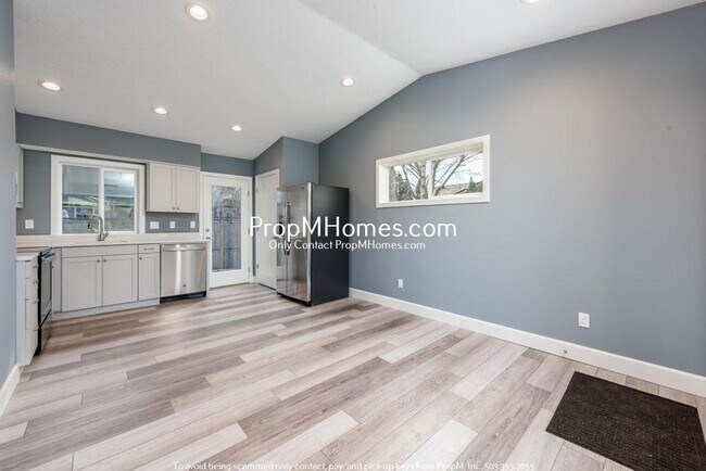 Foto del edificio - Updated & Charming Cottage in Oregon City!