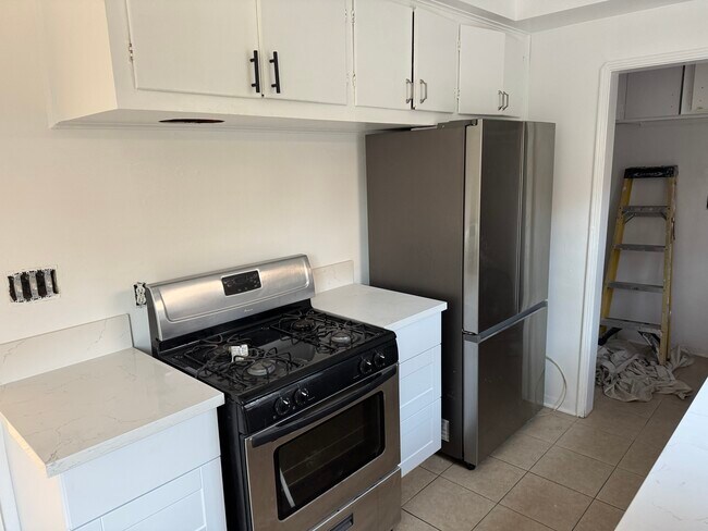 Foto del edificio - 1310 W 89th St