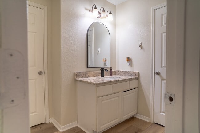 Foto del edificio - 3426 Barkers Crossing Ave