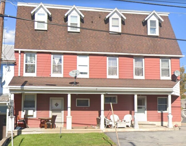 Building Photo - Fresh, clean apartment ready to call home!