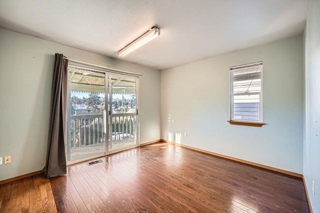 Building Photo - 5525 Renton Ave S