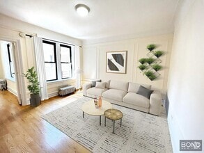 Building Photo - 620 W 171st St