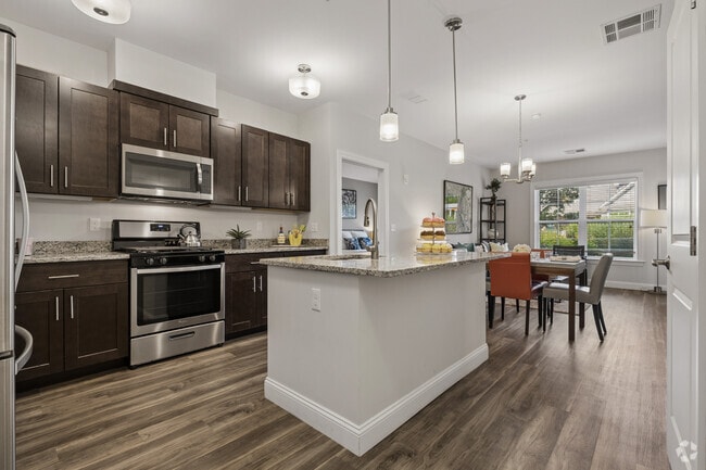 2BR, 2BA - 1,075SF - Kitchen - Canal Crossing at Whitneyville West