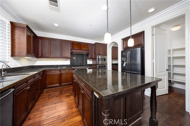 Foto del edificio - 3940 Golden Terrace Ln