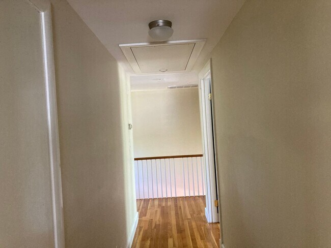 Building Photo - 81 Fessenden St