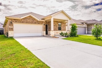 Building Photo - 8414 Quiet Bay Dr