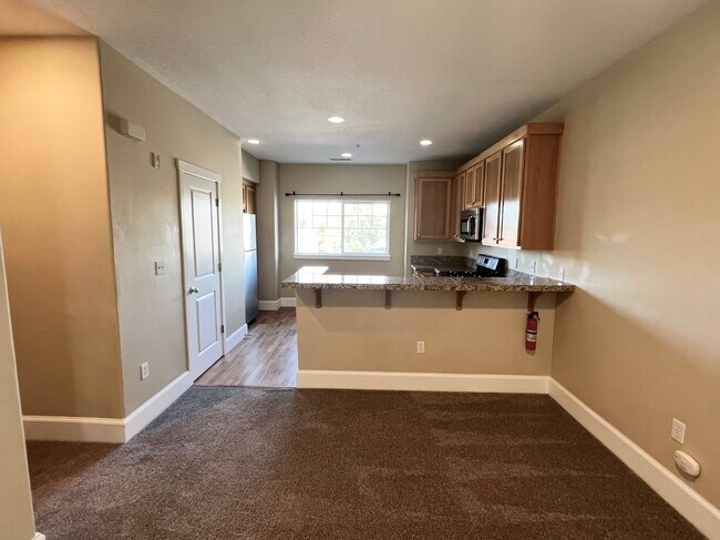 Building Photo - 18465 SW Stepping Stone Dr
