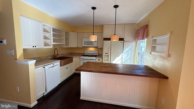 Foto del edificio - 709 Pine Drift Dr