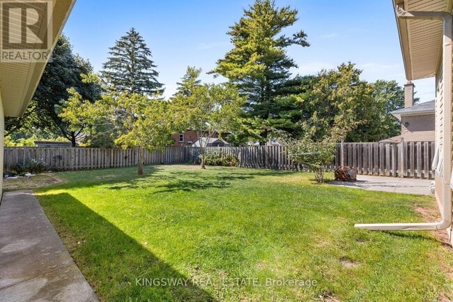 Building Photo - 236 Woodale Ave