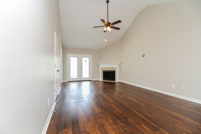 Foto del edificio - 114 Jesse Brown Dr