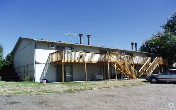 Building Photo - 904 South St