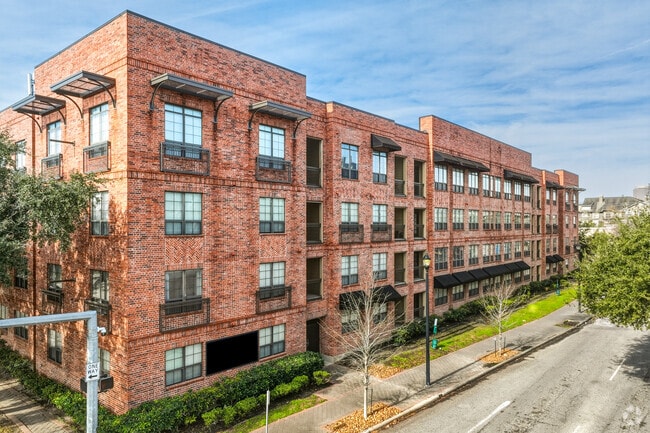 Building Photo - 2222 Smith